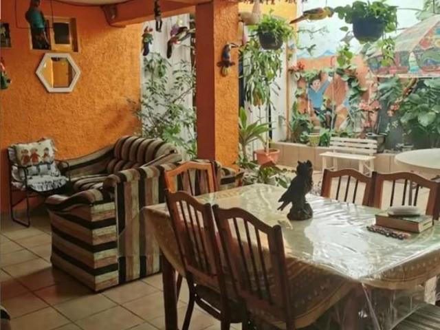 Casas en Venta en Tláhuac, con 4 habitaciones