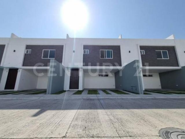 CASAS EN VENTA EN ZONA LOS HEROES EN CHAPULCO SOBRE PERIFERICO Y LA 14!