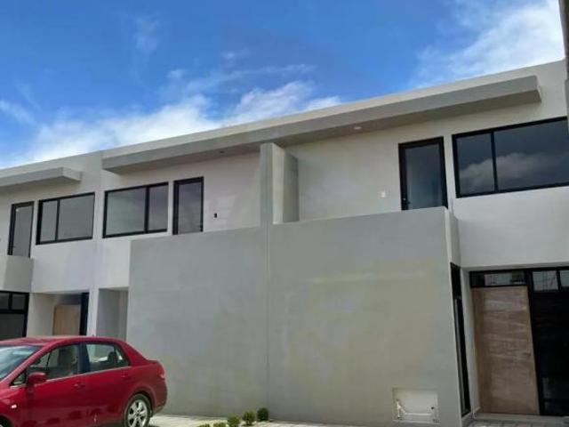 Casas en Venta en Fraccionamiento El Rincón de Los Sueños, Zona Castillotla