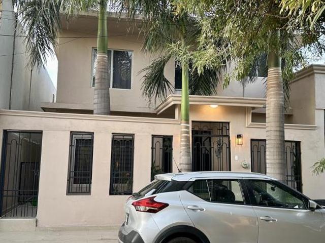 Casas en Venta en Las Puentes Sector 10