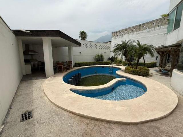 Casas en Venta en Rincón de la Sierra