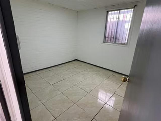 Casas en arriendo en Talagante | CASA Local, Casa comercial excelente distribucion, Centro de Talagante 5 dormitorios por CLP 1990. 00
