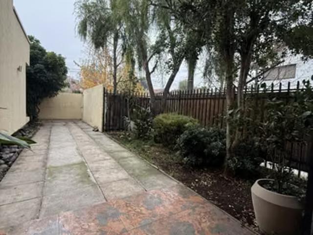 Casas en arriendo en Talca | Arrendamos Casa En Condominio A Pasos Del Colegio Montessor 4 dormitorios por CLP 1100. 00