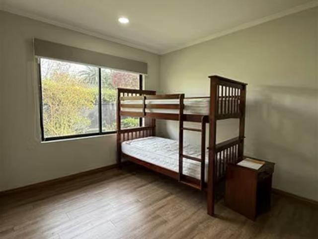 Casas en arriendo en Talca | Casa en arriendo de 5 dorm. En Talca 5 dormitorios por CLP 1500. 00