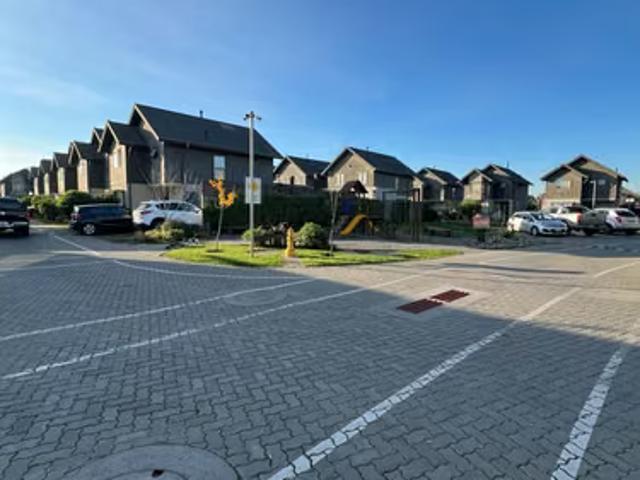 Casas en arriendo en talcahuano | se arrienda casa individual en san andrés del valle 3 dormitorios por clp 1100. 00