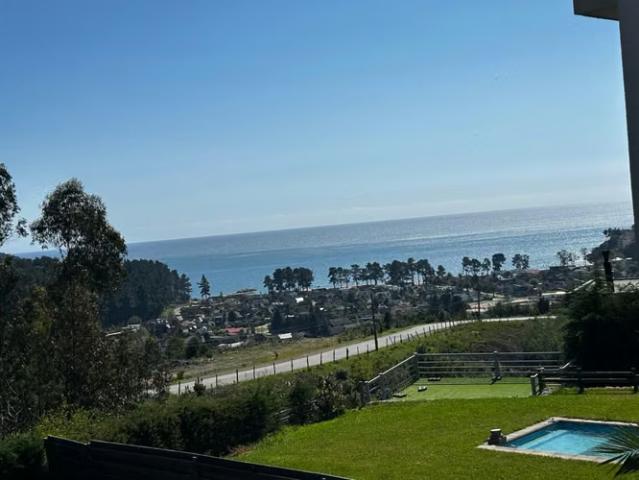 Casas en arriendo en Tomé | Casa, Vista al Mar, Seguridad y Solidez | Arriendo / Venta $700.000 | 4.995 UF 2 dormitorios por CLP 700000.00