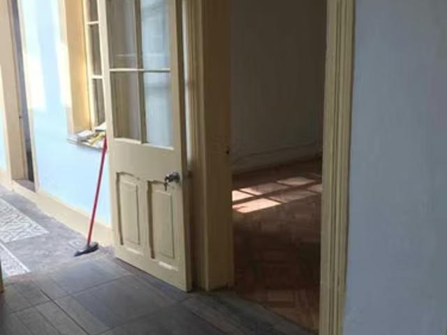 Casas en arriendo en Valparaíso | Cerro Baron bajo casa arriendo primer piso C2K 1845 dormitorios por CLP 650000.00