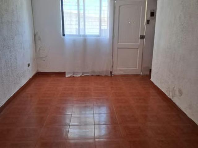 Casas en arriendo en Valparaíso | Se Arrienda Casa 2 Pisos. Ubicación Sara Braun Cerro Placeres. 3 dormitorios por CLP 390000.00