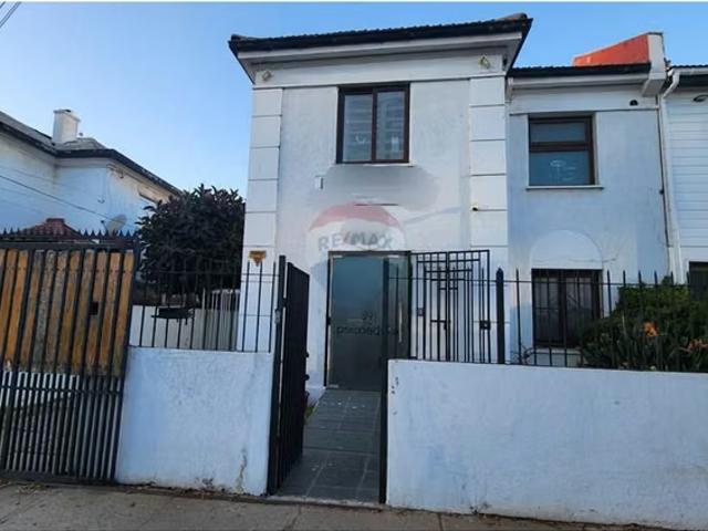 Casas en arriendo en Viña del Mar | Arrienda en el mejor sector de viña! 8 dormitorios por CLP 1800. 00