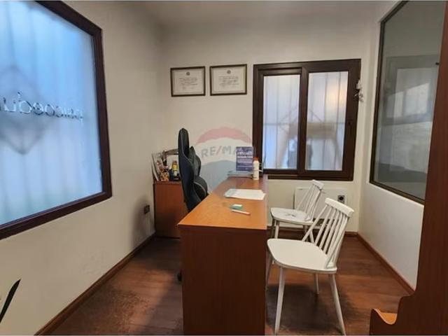 Casas en arriendo en Viña del Mar | Arrienda en el mejor sector de viña! 2027 8 dormitorios por CLP 1800. 00