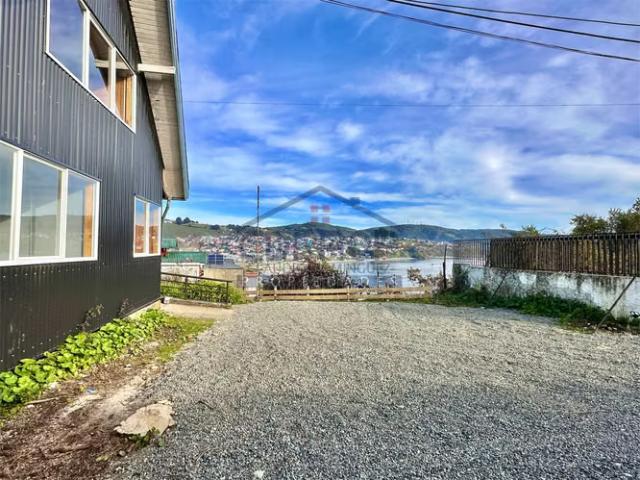 Casas en arriendo en ancud | casa remodelada 5d, 3b, vista al mar, centro ancud 5 dormitorios por clp 980000.00