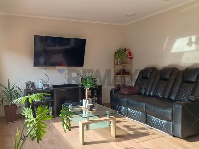 Casas en arriendo en Buin | Moderna y luminosa casa en sector residencial 4 dormitorios por CLP 980000.00