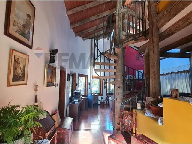 Casas en arriendo en Buin | Casa condominio 4 hab y piscina en buin 4 dormitorios por CLP 1800. 00