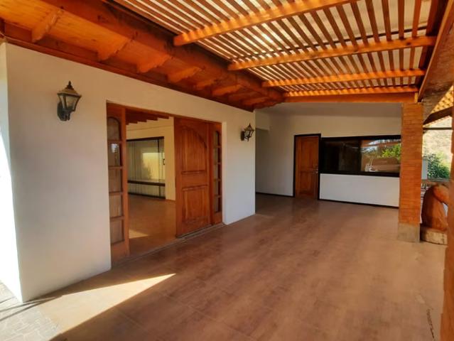 Casas en arriendo en Buin | Parcela con casa dos pisos Linderos 5 dormitorios por CLP 900000.00