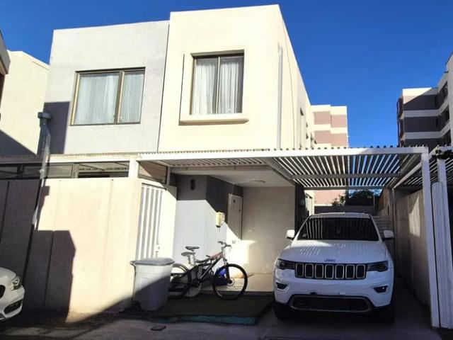 Casas en arriendo en Calama | Casa en Condominio Amoblada para Empresas 1811 dormitorios por CLP 1300. 00