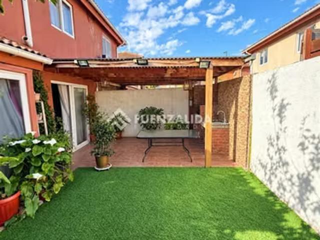 Casas en arriendo en Cerrillos | Casa en arriendo de 3 dorm. 3 baños en Cerrillos microbarrio 3 dormitorios por CLP 800000.00