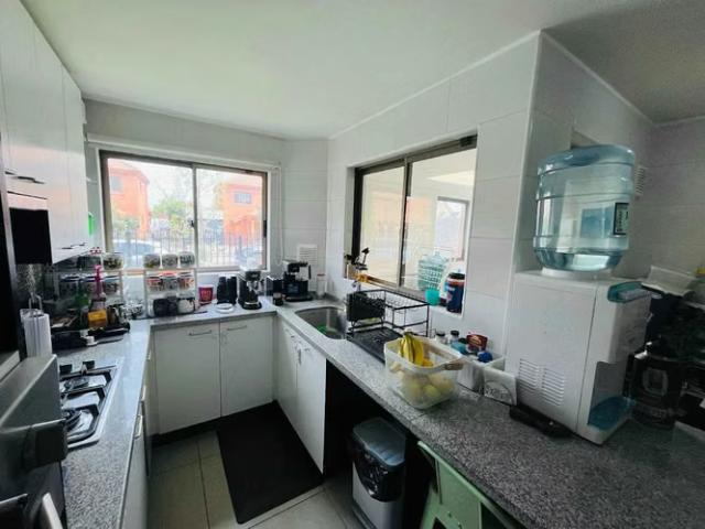 Casas en arriendo en Colina | Casa Amplia y Moderna en Entorno Natural 1849 dormitorios por CLP 1300. 00