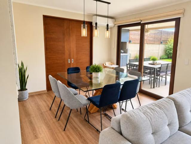 Casas en arriendo en colina | casa arriendo en santa elena de chicureo piscina y quincho 3 dormitorios por clf 42.00