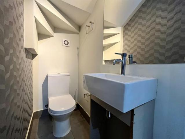 Casas en arriendo en Colina | CASA Avenida chamisero 5 dormitorios por CLF 45.00