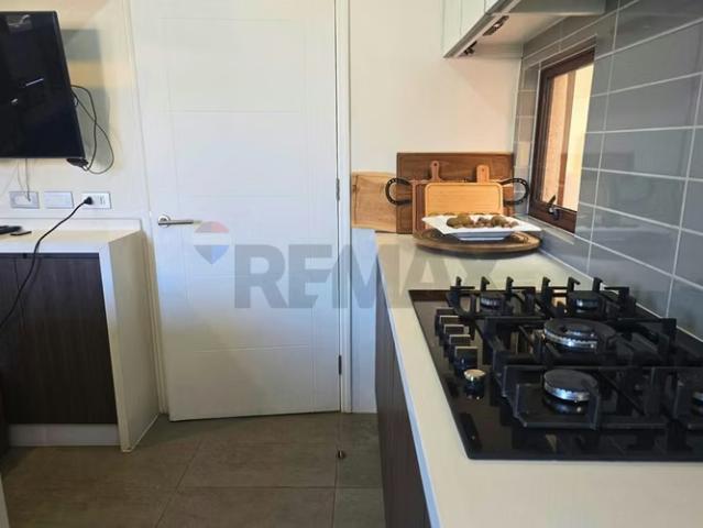 Casas en arriendo en Colina | Cerca del highlands casa con piscina y quincho 3 dormitorios por CLP 1350. 00