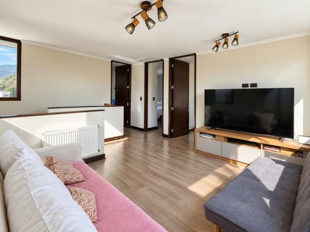 Casas en arriendo en colina | arriendo espectacular casa piedra roja 3d, 3b + servicio + bodega 3 dormitorios por clf 48.00