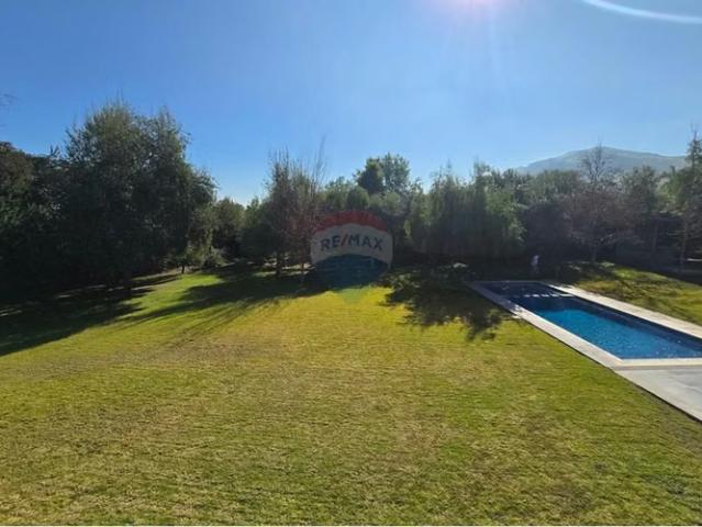 Casas en arriendo en Colina | Espectacular casa mediterránea en chicureo 6 dormitorios por CLF 92.00