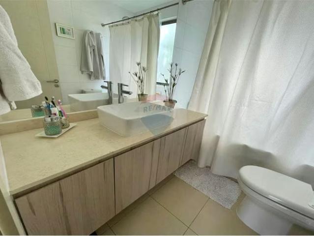 Casas en arriendo en Colina | Hermosa! Como nueva! Impecable casa en condominio 4 dormitorios por CLP 1750. 00