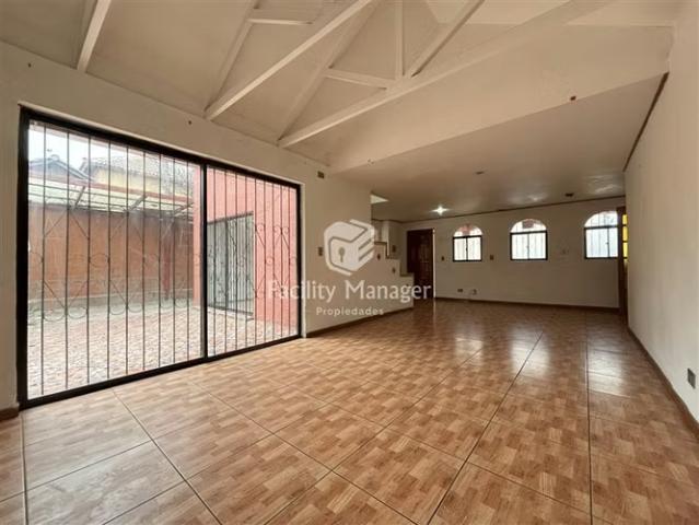 Casas en arriendo en Coquimbo | Casa en arriendo de 5 dorm. En Coquimbo 5 dormitorios por CLP 900000.00
