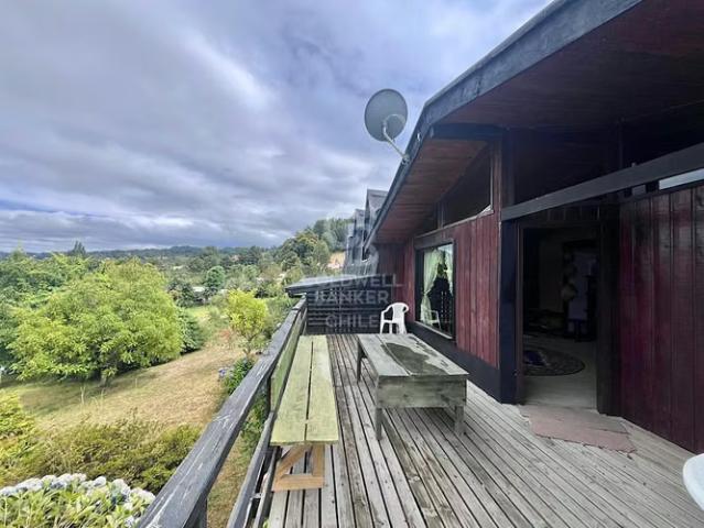 Casas en arriendo en Futrono | Hermosa con vista al Lago Ranco. 5 dormitorios por CLP 1500. 00