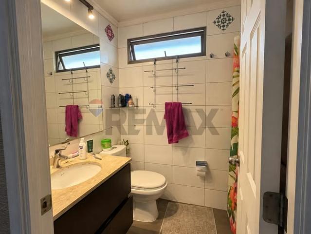 Casas en arriendo en Huechuraba | Amplia casa familiar en huechuraba 4 dormitorios por CLP 1600. 00