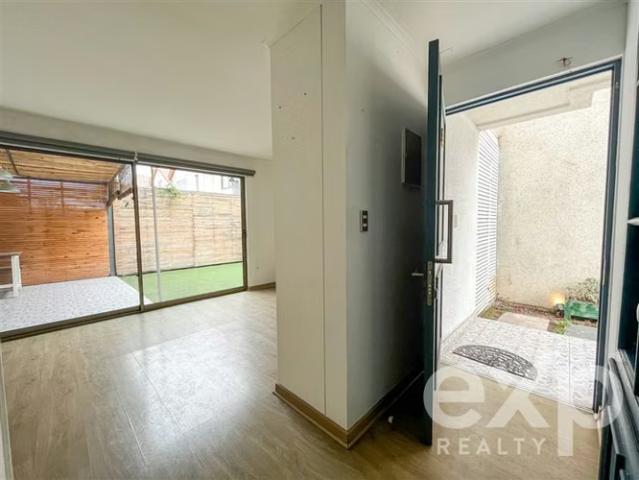 Casas en arriendo en Huechuraba | Casa en arriendo de 3 dorm. En Huechuraba 3 dormitorios por CLP 900000.00