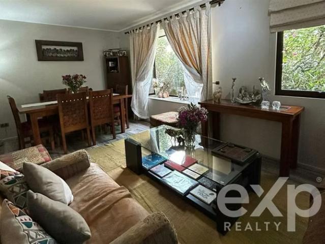 Casas en arriendo en Huechuraba | Casa en arriendo de 4 dormitorios en Fontova con Caciques 4 dormitorios por CLP 1200. 00