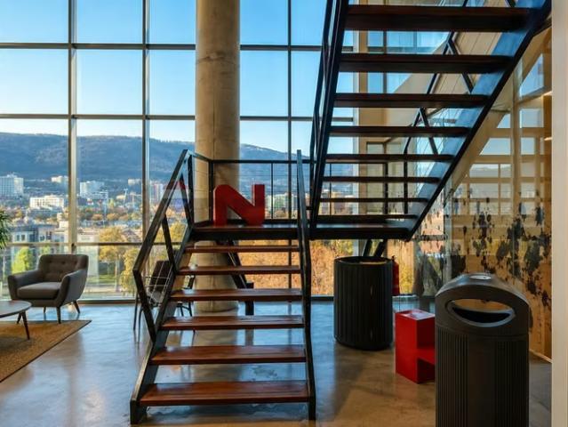 Casas en arriendo en Huechuraba | Comparte: oficina amoblada 200m2 52uf mes. 4 dormitorios por CLF 52.00