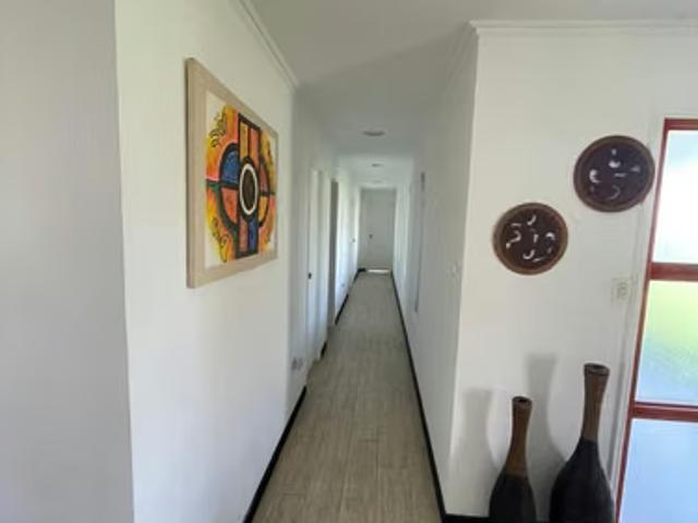 Casas en arriendo en Isla de Maipo | Casa mediterránea en Parcela 4 dormitorios por CLP 950000.00