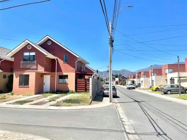 Casas en arriendo en La Cruz | CASA Avenida Santa Cruz 291. La Cruz 4 dormitorios por CLP 700000.00