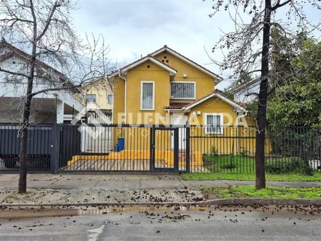Casas en arriendo en La Florida | Arriendo Casa La Florida Alto Macul 3 dormitorios por CLP 900000.00