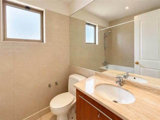 Casas en arriendo en La Florida | Casa 3 pisos en arriendo de 4 dorm. En La Florida 4 dormitorios por CLP 1180. 00