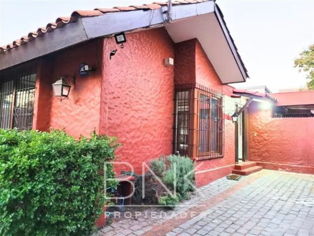 Casas en arriendo en La Reina | Casa en arriendo de 4 dorm. En La Reina 4 dormitorios por CLP 2000. 00