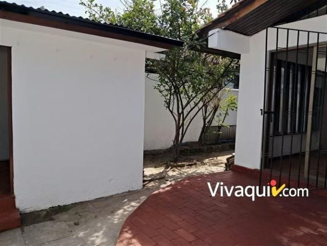 Casas en arriendo en La Reina | Casa en arriendo de 5 dorm. En La Reina 5 dormitorios por CLP 1750. 00