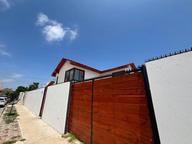 Casas en arriendo en La Serena | Amplia Casa Comercial de 11 Dormitorios en San Joaquín. 11 dormitorios por CLF 61.00