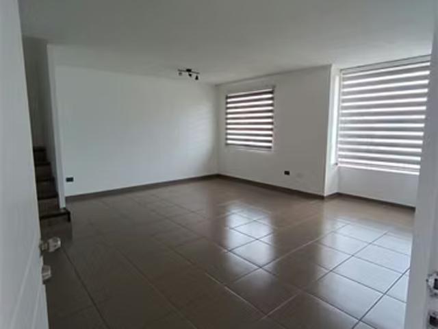 Casas en arriendo en Lampa | Casa en arriendo de 3D 3B en valle grande Lampa 3 dormitorios por CLP 800000.00