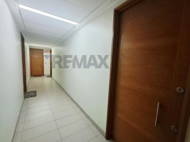 Casas en arriendo en Las Condes | Oficina, estacionamiento y bodega, cantagallo 3 dormitorios por CLF 30.00