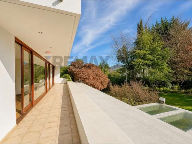 Casas en arriendo en Las Condes | Condominio luminosa espaciosa 6 dormitorios por CLF 144.00