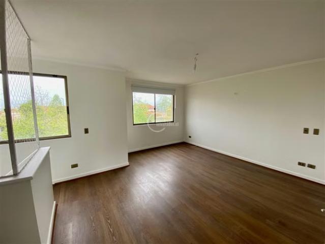 Casas en arriendo en Lo Barnechea | Casa en arriendo de 4 dorm. Huiganal Pie Andino La Dehesa 5 dormitorios por CLP 2400. 00