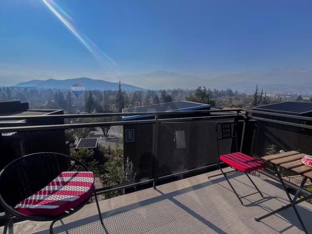 Casas en arriendo en Lo Barnechea | Casa suite 1d/1,5b 2 dormitorios por CLP 160000.00