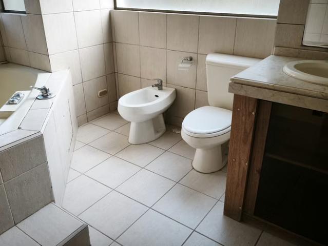 Casas en arriendo en machalí | amplia casa 4d3b piscina quincho y jardin oasis en machali 4 dormitorios por clp 1720. 00