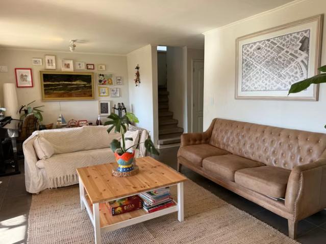 Casas en arriendo en Machalí | Arriendo Casa Amplia en Jardines del Polo 1800 dormitorios por CLP 980000.00