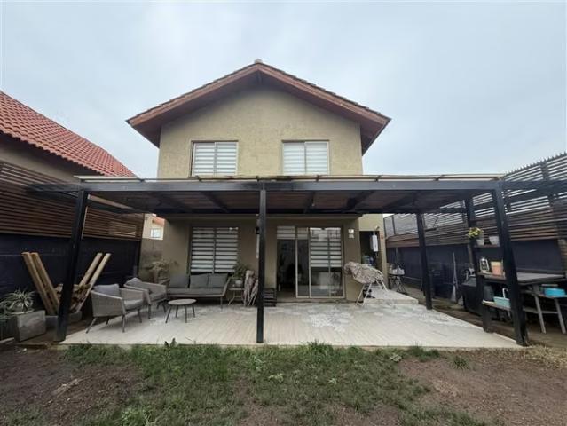 Casas en arriendo en Machalí | Arriendo casa Machali condominio gastos comunes incluidos 3 dormitorios por CLP 850000.00