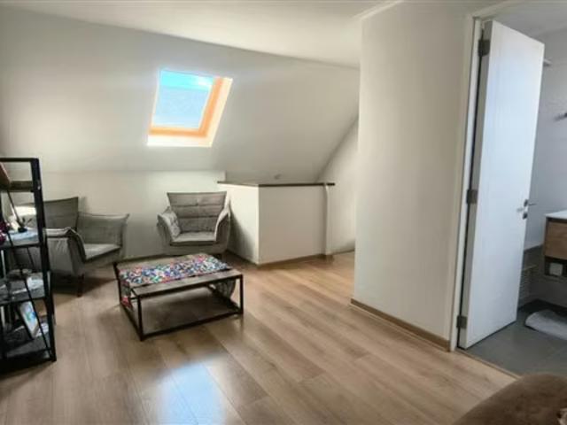 Casas en arriendo en Machalí | Arriendo Valle lo castillo 5 dormitorios por CLP 1100. 00