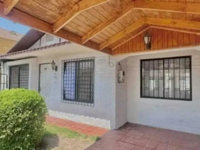 Casas en arriendo en Maipú | Amplia y Luminosa, Ideal para Familias 1825 dormitorios por CLP 600000.00